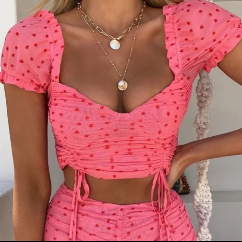 Tiger mist top
